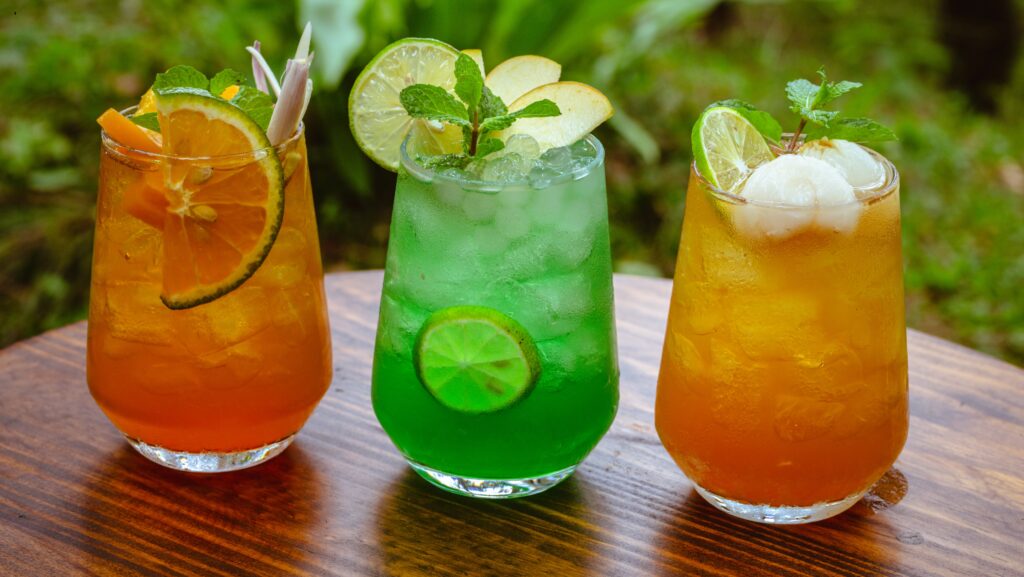Duża różnorodność dostępnych drinków w restauracji Pirat w Unieściu
